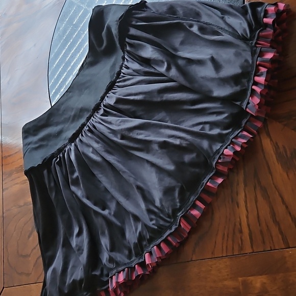 Hot Topic Red Black Lace-Up Mini Skirt Size M - Picture 9 of 14